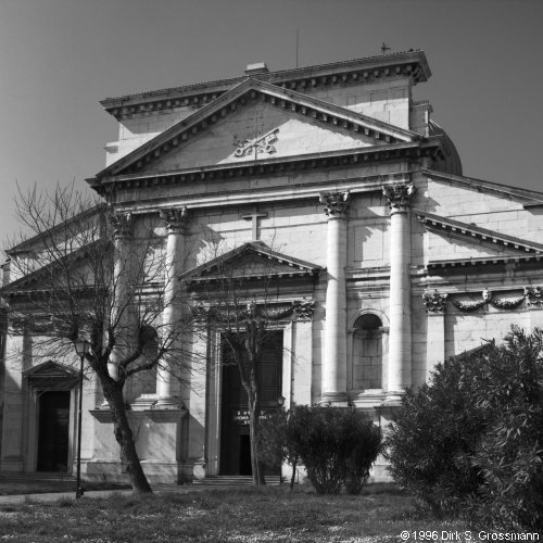 Chiesa San Pietro (Click for next image)