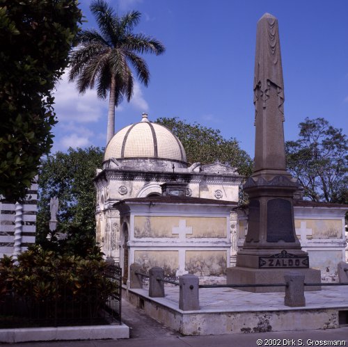 Cementerio de Colón 6 (Click for next image)