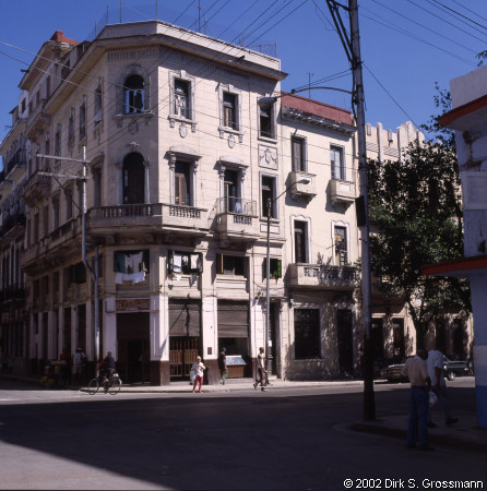 Habana Vieja 3 (Click for next image)