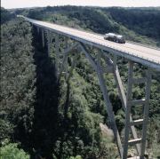 Bridge over Rio Canímar