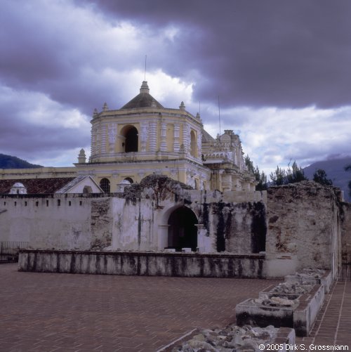 Convento y Iglesia Merced (Click for next image)