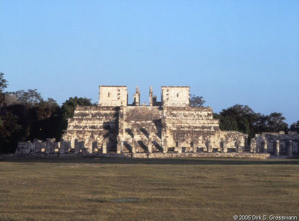 Templo de los Guerreros 4 (Click for next image)