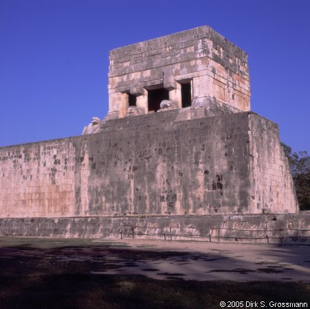 Templo de los Jaguares y Escudos 3 (Click for next image)