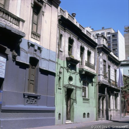 Avenida Santa Rosa (Click for next image)