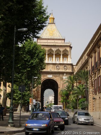 Porta Nuova (Click for next image)