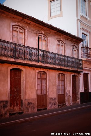 Rua de São Pedro (Click for next image)