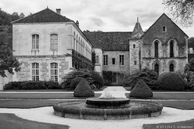 Abbaye de Fontenay (Click for next image)