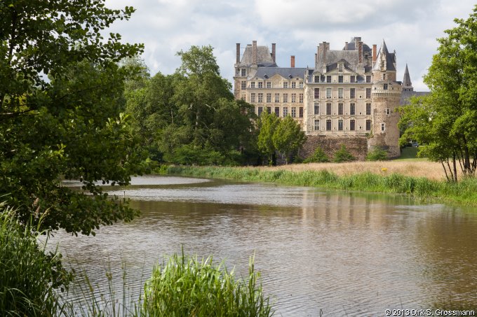 Château de Brissac from the Gardens (Click for next group)