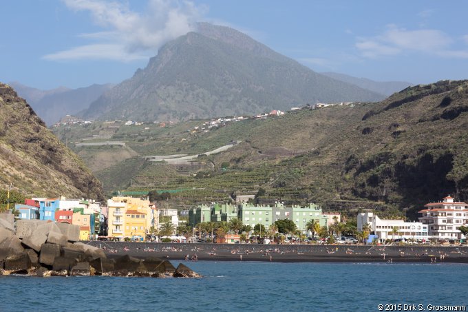 Puerto Tazacorte From the Sea (Click for next image)