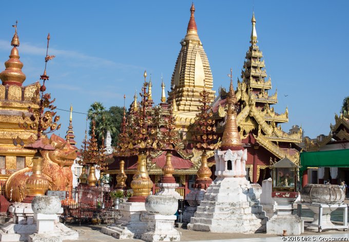 Shwezigon Pagoda (Click for next image)