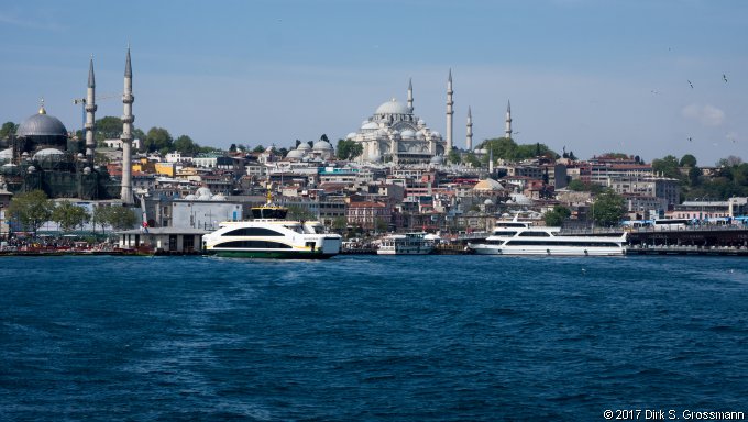 Rüstem Pasa Camii from the Bosporus (Click for next image)
