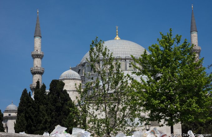 Süleymaniye Camii (Click for next image)
