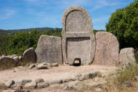 Tomba dei Giganti S' Ena e Thomes
