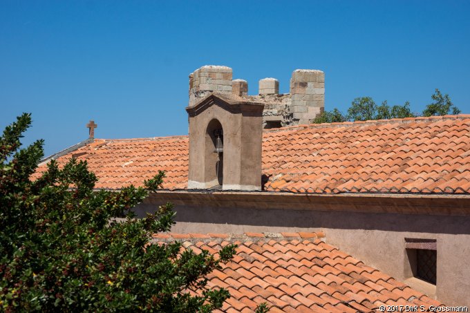 Castello di Serravalle (Click for next image)