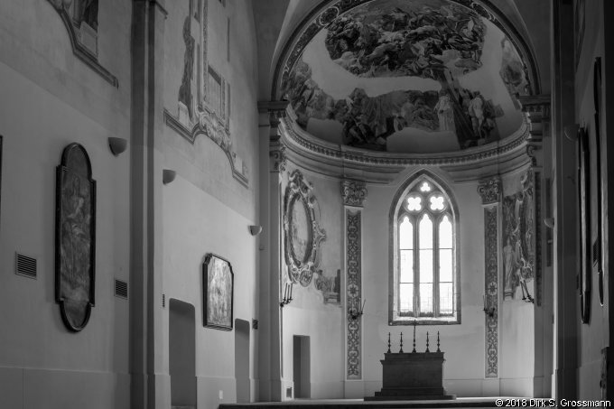 Interior of the Certosa di San Giacomo (Click for next image)