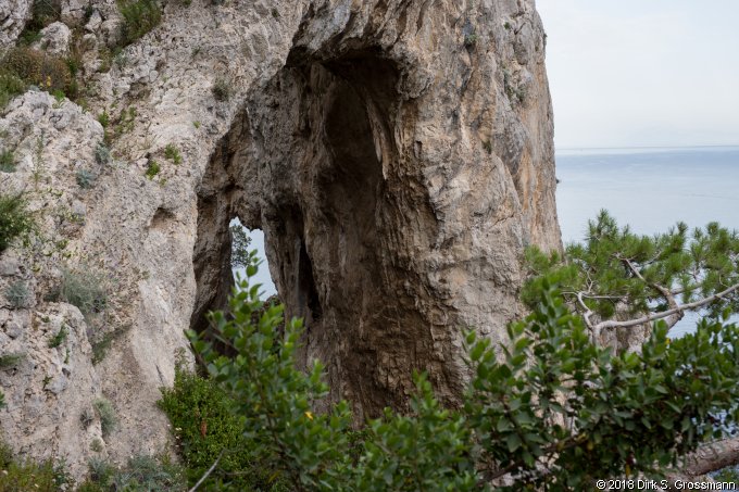 Arco Naturale (Click for next image)