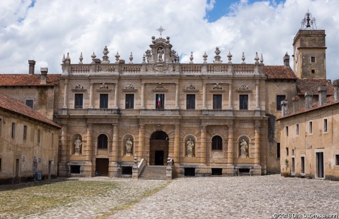Certosa di San Lorenzo (Click for next image)