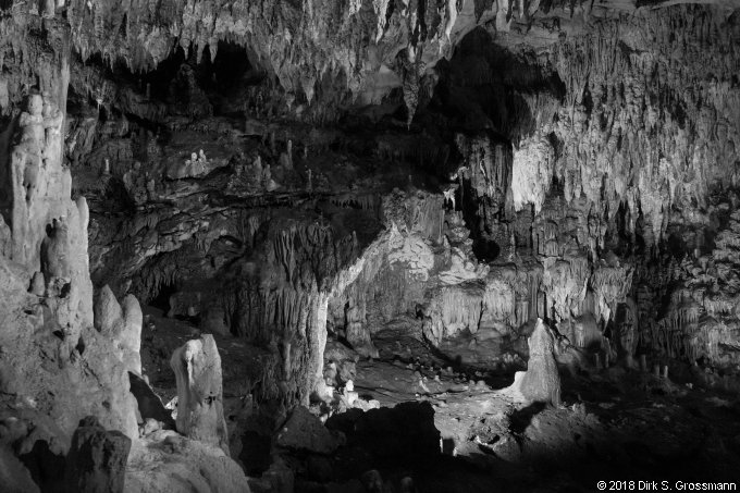 Grotte di Castelcivita (Click for next image)