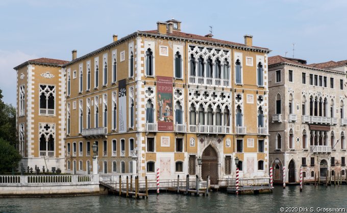 Palazzo Cavalli-Franchetti from the Ponte dell