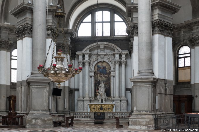 Interior of Santa Maria della Salute (Click for next image)